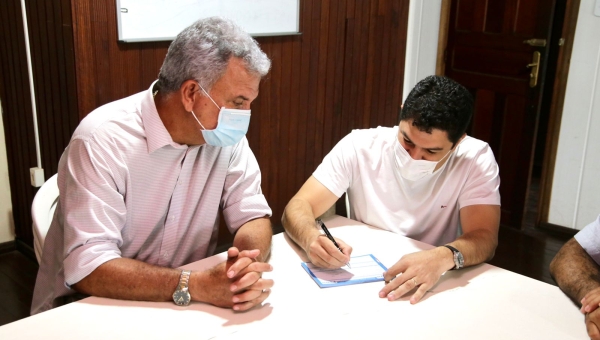 Ex-candidato a vice de Socorro Neri, Eduardo Ribeiro se filia ao PSD